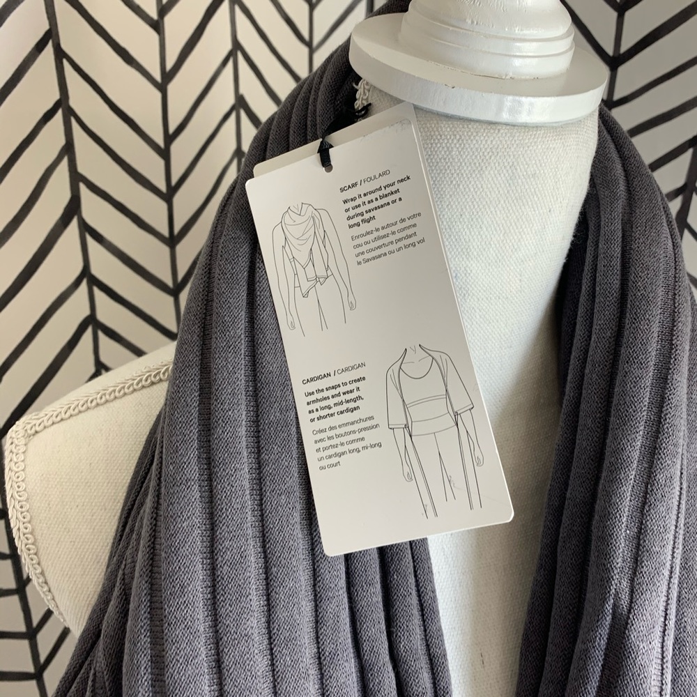 🔸 Lululemon rejuvenate scarf HMOW moonwalk NWT - Picture 2 of 7